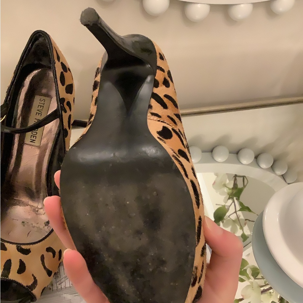 Steve Madden Cheetah Peep toe Heels - Picture 4 of 4